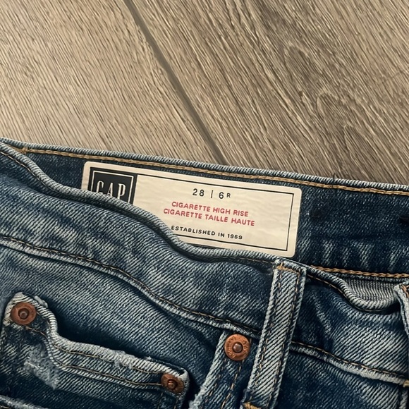 Gap denim high rise cigarette jeans size 28 - Picture 3 of 6